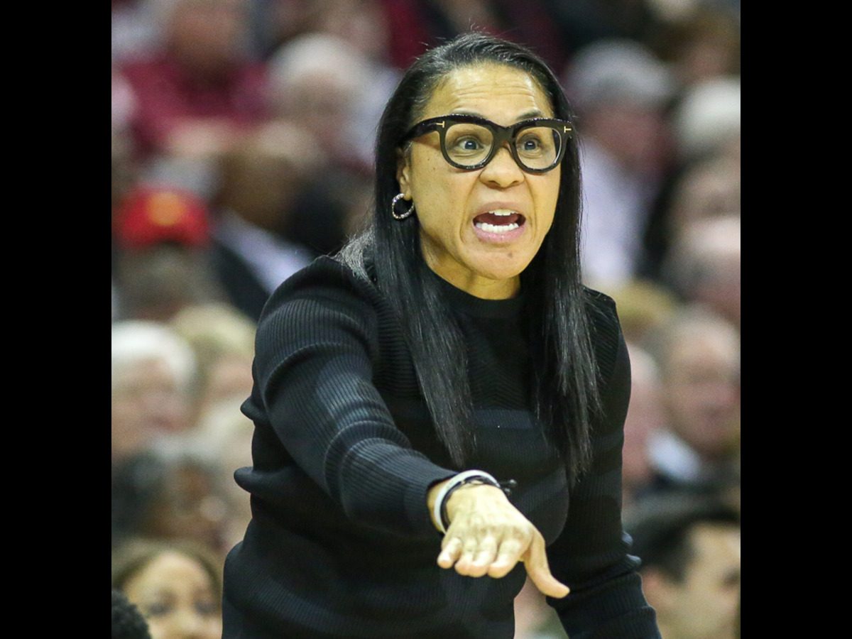 Gamecocks head coach Dawn Staley makes history again with national coach of the year win