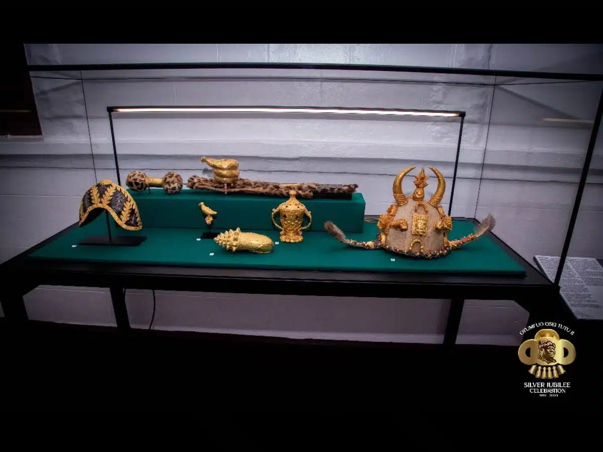 For the first time, Ghana’s Asante King displays long-lost treasure looted by British forces in 1800s