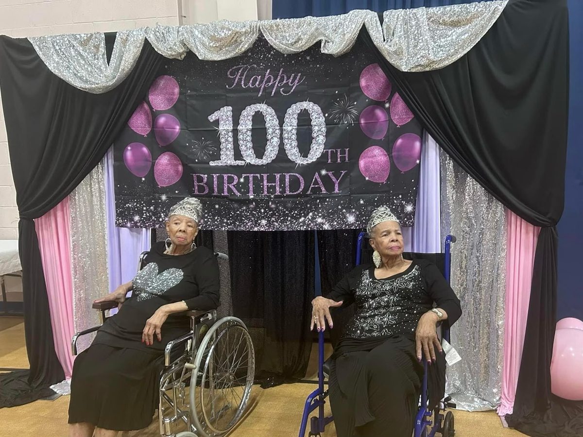 Illinois twin sisters celebrate their 100th birthday