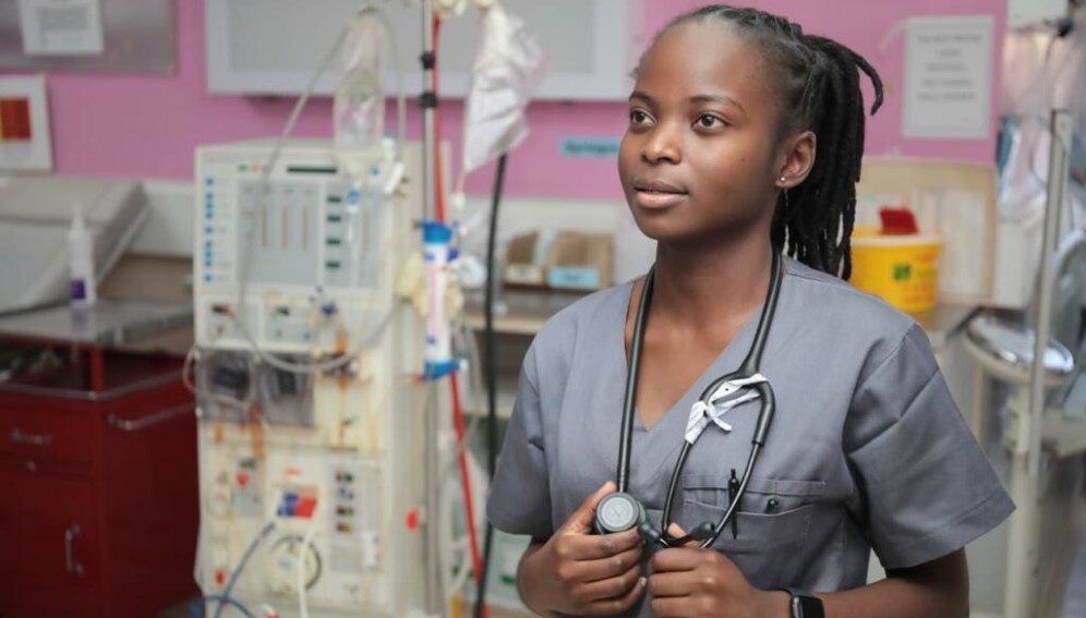 Thakgalo Thibela, who became the youngest female doctor in South Africa at 21 says she is still unemployed three years later