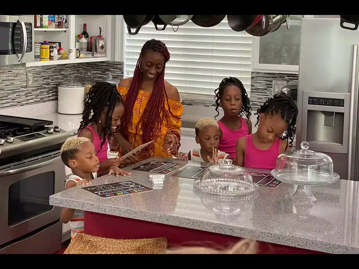 How this mom of 14 turned her life into a successful reality show 