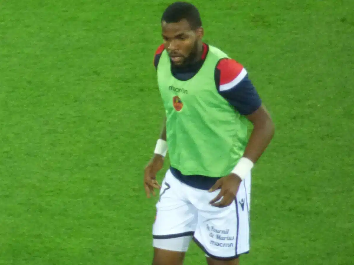 Gabonese soccer star Aaron Boupendza dies after falling from 11th floor of building in China